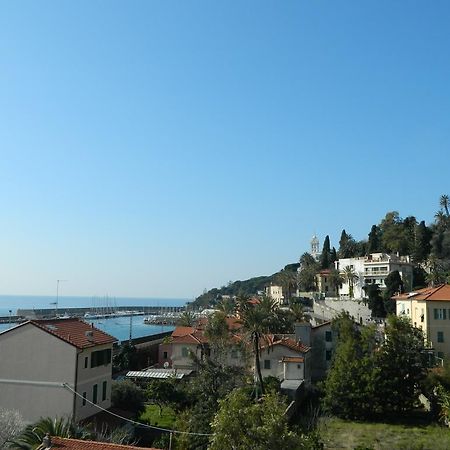 Residence Dei Fiori 보르디게라 외부 사진