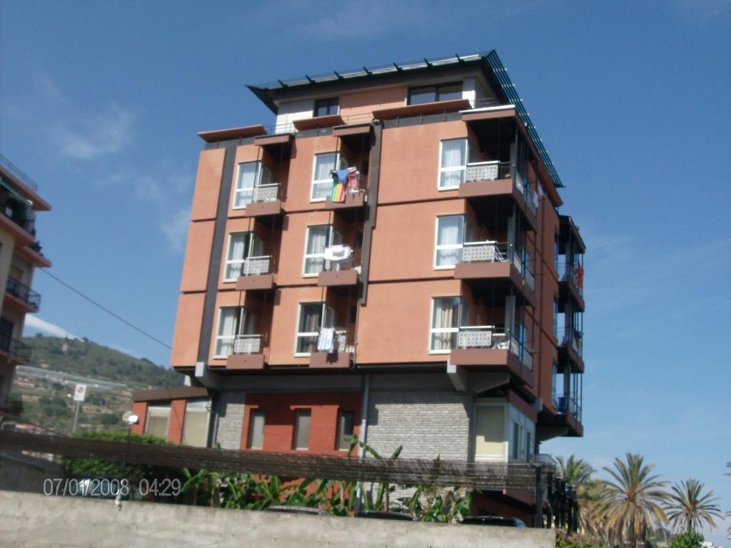Residence Dei Fiori 보르디게라 외부 사진