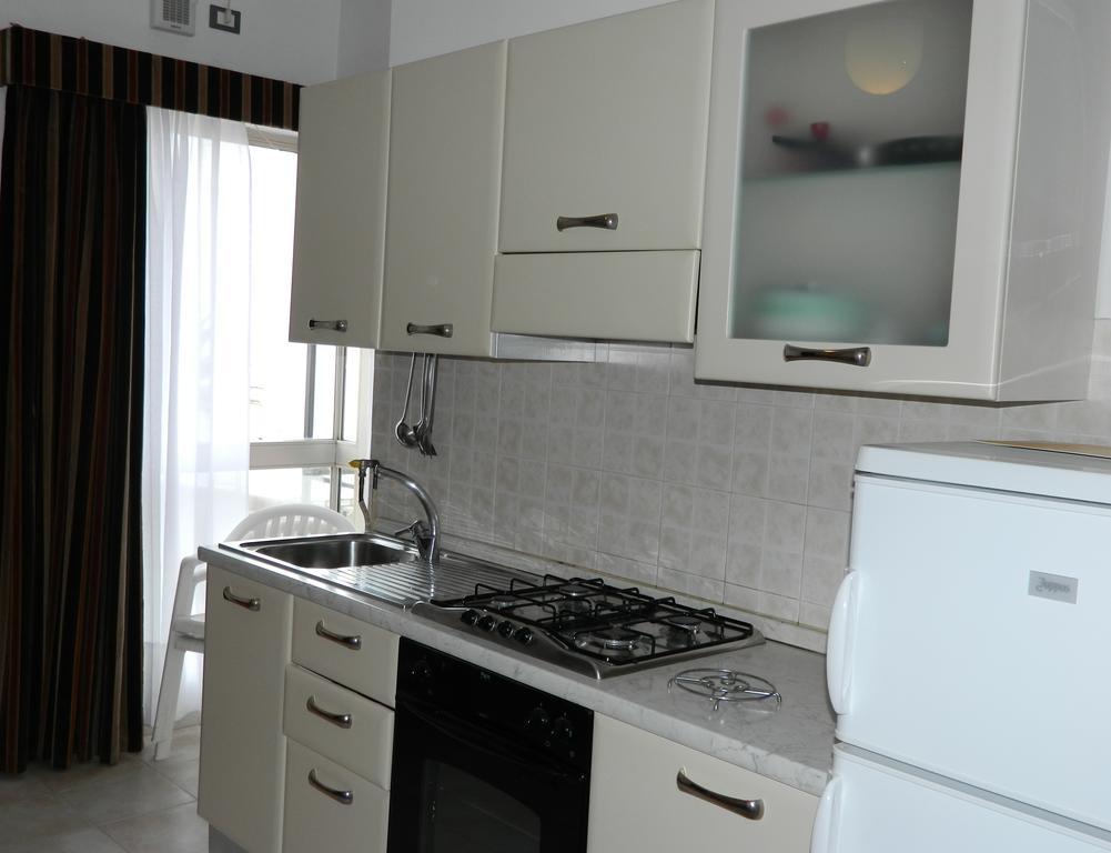 Residence Dei Fiori 보르디게라 객실 사진