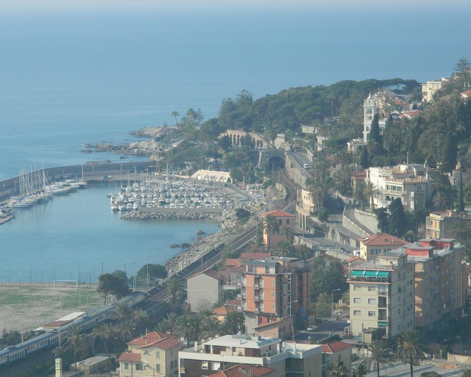 Residence Dei Fiori 보르디게라 외부 사진